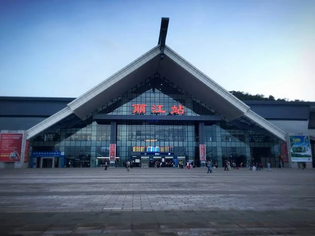 邯鄲到麗江物流公司專(zhuān)線(xiàn)省錢(qián)更省心準(zhǔn)時(shí)送達(dá)時(shí)+效+保+證